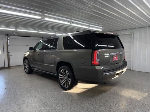 Used 2018 GMC Yukon XL Denali w/ Denali Ultimate Package AWD/4WD image 5