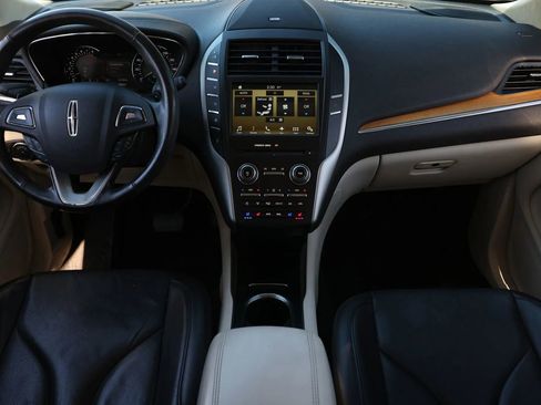 Used 2016 Lincoln MKC Reserve image 22