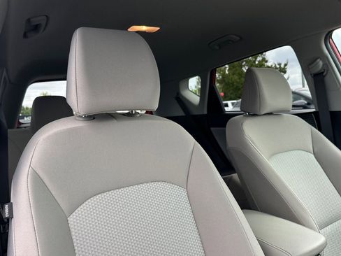 Certified 2023 Kia Soul LX w/ LX Technology Package FWD image 17