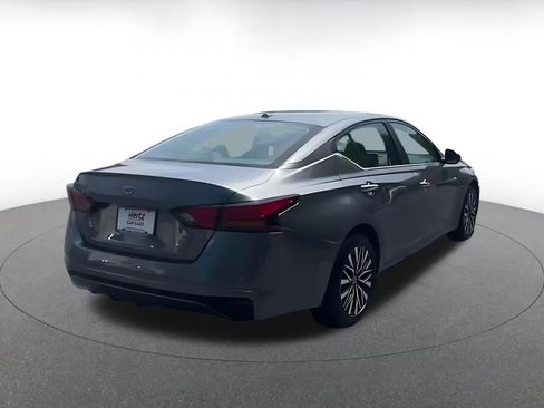 Used 2025 Nissan Altima 2.5 SV image 15