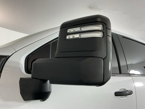 Used 2025 GMC Sierra 2500 AT4X w/ AT4X AEV Edition image 13