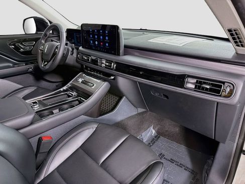 Used 2026 Lincoln Aviator 2WD image 30