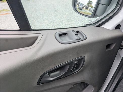 Used 2024 Ford Transit 250 w/ Exterior Upgrade Package image 18