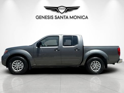 Used 2020 Nissan Frontier SV w/ SV Utility Package RWD image 8