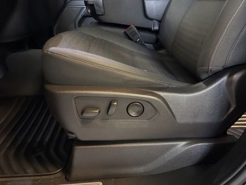 Used 2024 Chevrolet Silverado 1500 LT image 11