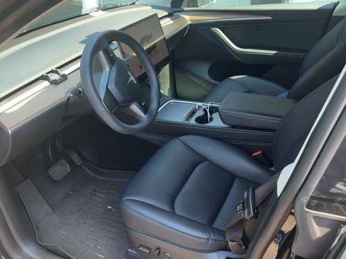 Used 2023 Tesla Model Y Long Range AWD/4WD image 6