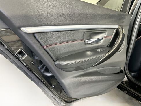 Used 2018 BMW 330i xDrive Sedan w/ Convenience Package AWD/4WD image 28