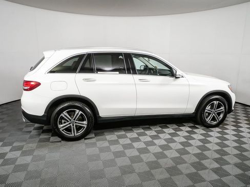Used 2018 Mercedes-Benz GLC 300 image 2