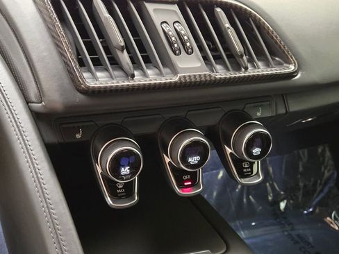 Used 2021 Audi R8 V10 image 35