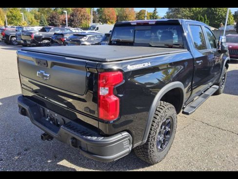 Used 2024 Chevrolet Silverado 1500 ZR2 w/ ZR2 Bison Edition image 4