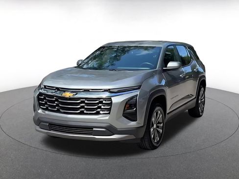 Used 2025 Chevrolet Equinox LT AWD/4WD image 7
