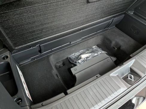 Used 2025 Honda Pilot Black Edition image 22