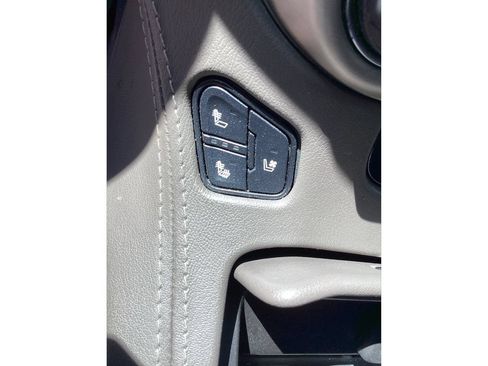 Used 2018 GMC Yukon Denali w/ Denali Ultimate Package AWD/4WD image 50