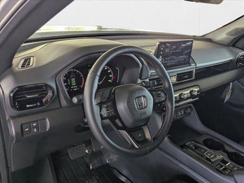 New 2025 Honda Pilot TrailSport image 3