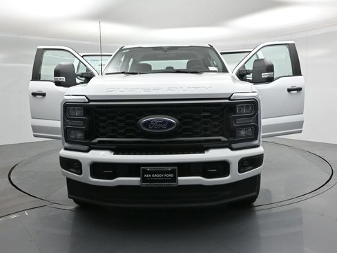 New 2026 Ford F350 XL w/ STX Appearance Package AWD/4WD image 25