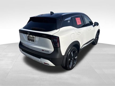 Used 2025 Nissan Kicks SR w/ Interior Electronics Package image 6