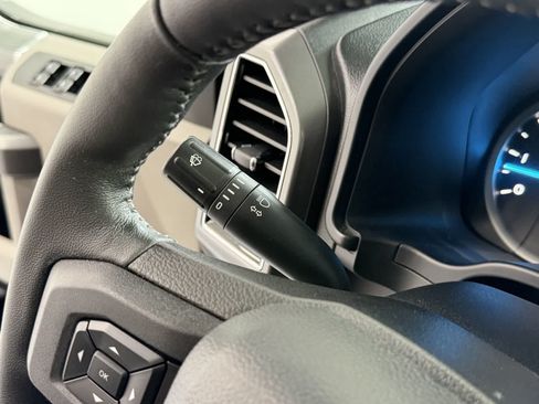 Used 2018 Ford F150 XLT w/ Equipment Group 302A Luxury AWD/4WD image 16