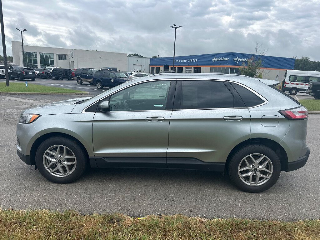 Used 2024 Ford Edge SEL w/ Convenience Package AWD/4WD image 7