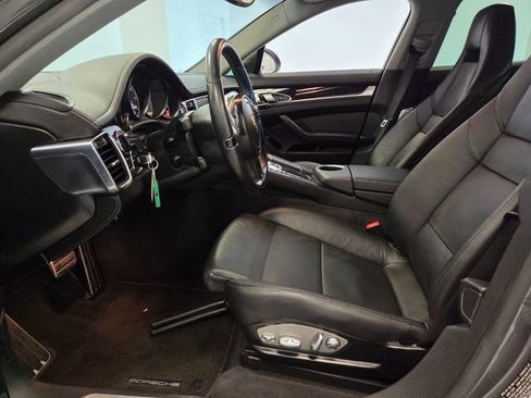 Used 2014 Porsche Panamera S RWD image 11