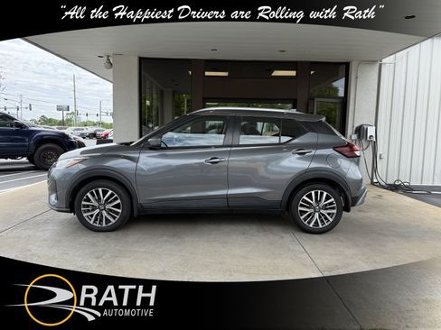 Used 2021 Nissan Kicks SV FWD image 6