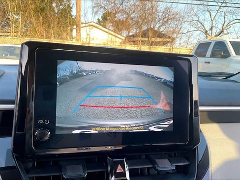 Used 2025 Toyota Corolla LE image 24