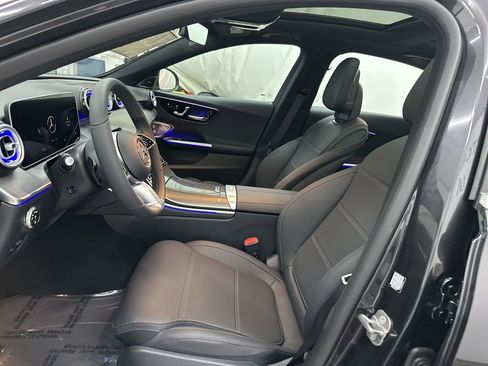 Used 2025 Mercedes-Benz C 300 Sedan image 19