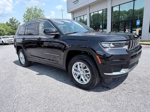 New 2026 Jeep Grand Cherokee L Laredo RWD image 2