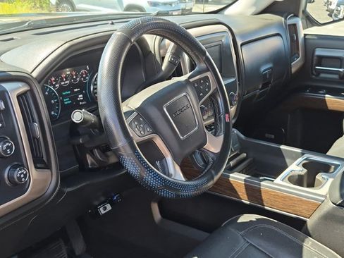 Used 2018 GMC Sierra 1500 Denali w/ Denali Ultimate Package AWD/4WD image 10