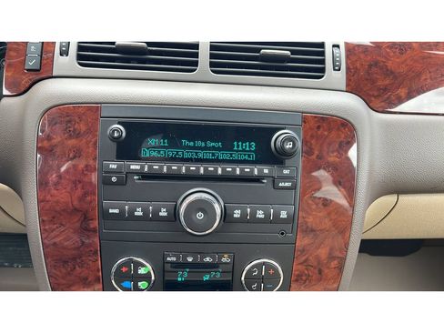 Certified 2013 Chevrolet Silverado 1500 LTZ w/ LTZ White Diamond Edition AWD/4WD image 18
