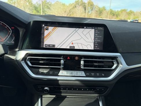 Used 2022 BMW 330i Sedan w/ Premium Package image 20