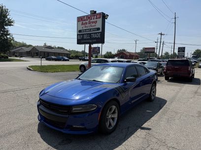 Used 2019 Dodge Charger SXT w/ Blacktop Package