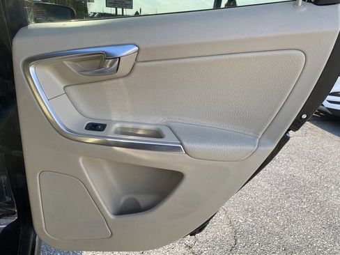 Used 2014 Volvo XC60 T6 AWD/4WD image 19