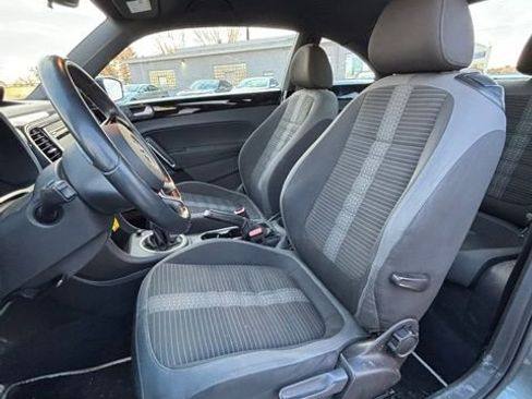 Used 2012 Volkswagen Beetle 2.0T image 10