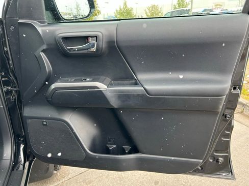 Used 2019 Toyota Tacoma TRD Pro AWD/4WD image 29