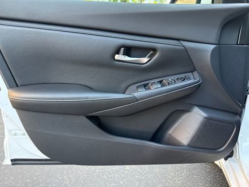 Used 2022 Nissan Sentra SV w/ Trunk Package FWD image 7