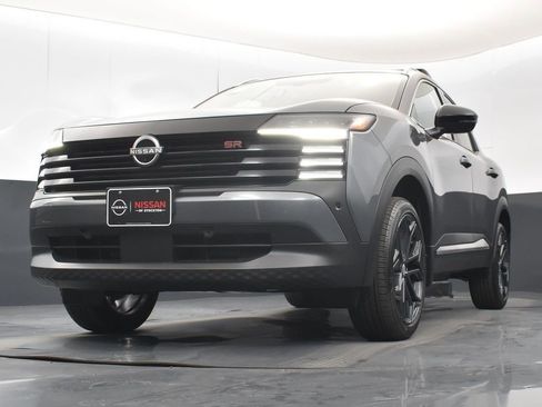 New 2026 Nissan Kicks SR w/ Illumination Package FWD image 38