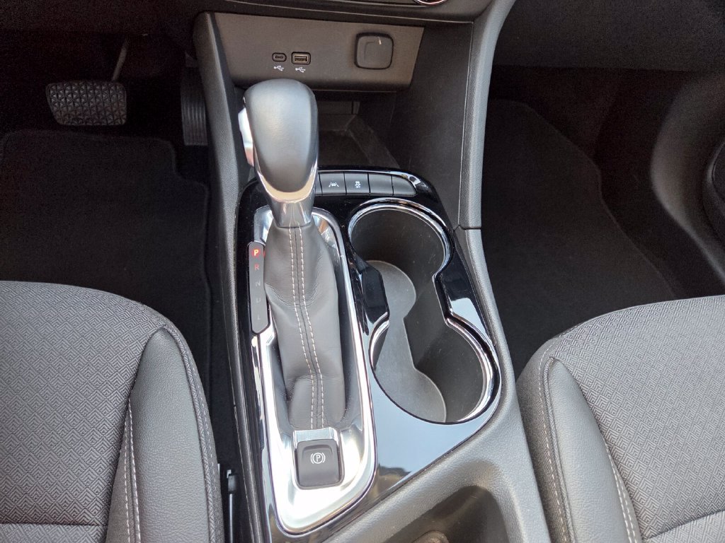Used 2025 Buick Encore GX Preferred FWD image 18