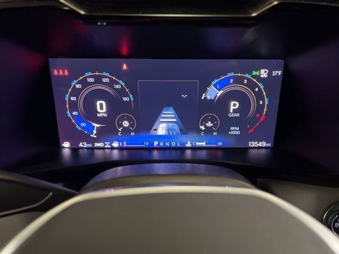 Used 2024 Chevrolet Colorado ZR2 w/ Technology Package image 45