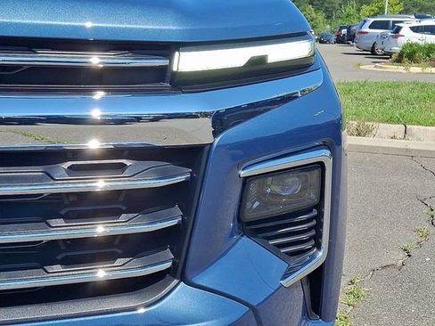 Used 2026 Chevrolet Traverse LT AWD/4WD image 9