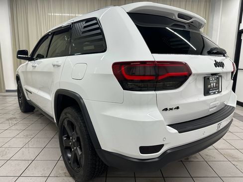 Used 2021 Jeep Grand Cherokee Freedom Edition image 9