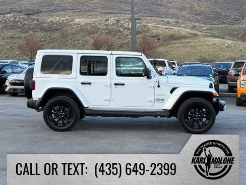 Used 2023 Jeep Wrangler Unlimited Sahara w/ Cold Weather Group AWD/4WD image 6