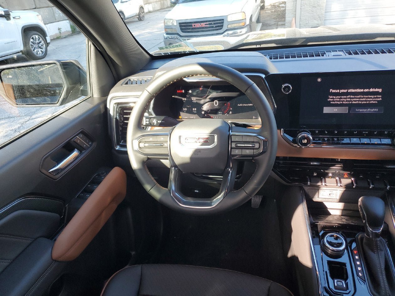 New 2026 GMC Canyon AT4 w/ AT4 Premium Package AWD/4WD image 13
