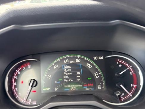 Used 2025 Toyota RAV4 XLE FWD image 18