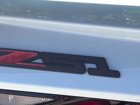 Used 2020 Chevrolet Corvette Stingray Preferred Cpe w/ 2LT Preferred Equipment Group RWD image 17