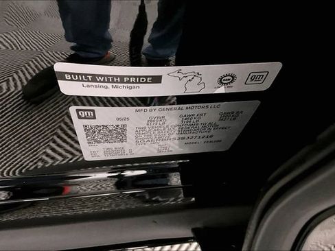 Used 2025 Buick Enclave Sport Touring w/ LPO, Floor Liner Package image 39