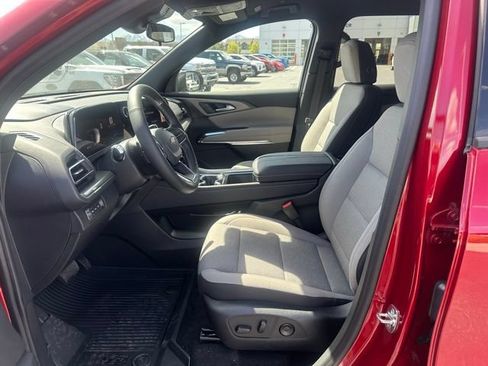 New 2026 Chevrolet Traverse LT w/ LPO, Floor Liner Package AWD/4WD image 2
