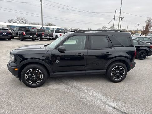 Used 2025 Ford Bronco Sport Outer Banks w/ Outer Banks Tech Package+ image 2