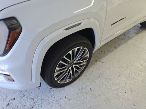 New 2026 GMC Terrain Denali AWD/4WD image 9