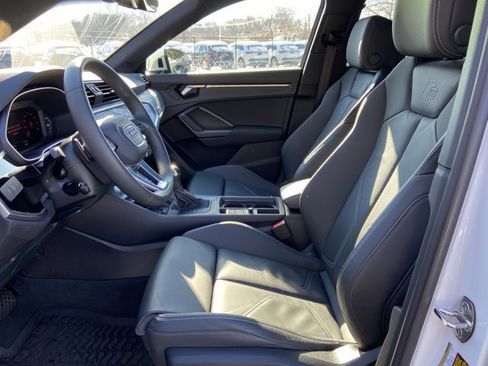 Certified 2025 Audi Q3 2.0T Premium w/ Convenience Package image 21