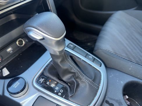 Used 2024 Kia Seltos LX image 22